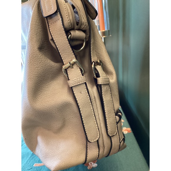 Marc New York Beige Faux Leather Shoulder Bag With Decorative Braiding - Picture 5 of 6